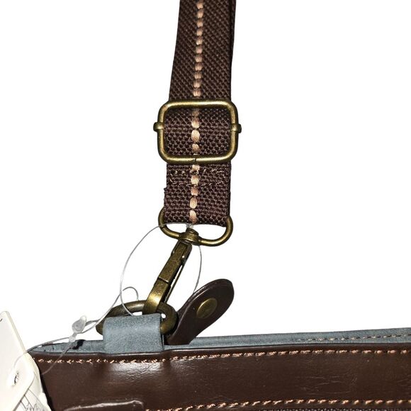 Chala Nwt Gemini Gray Crossbody Bag Purse With Fox Keychain - Picture 5 of 15